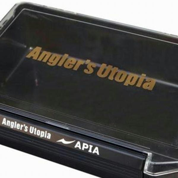 APIA深型ルアーボックス 水抜ダクト ブラック アピア